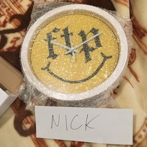 FTP Smiley Clock
